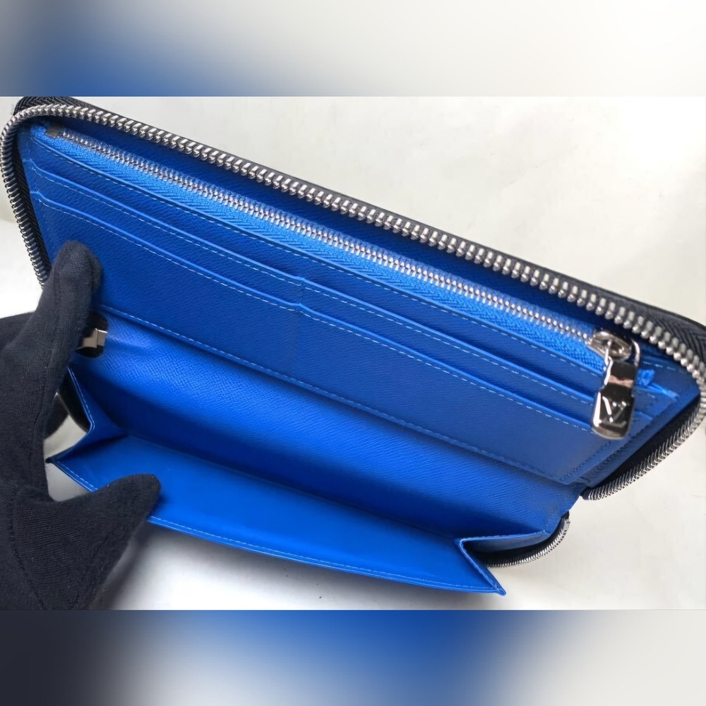 Louis Vuitton Black & Blue Taiga Vertical Long Zippy Wallet - Picture 8 of 11